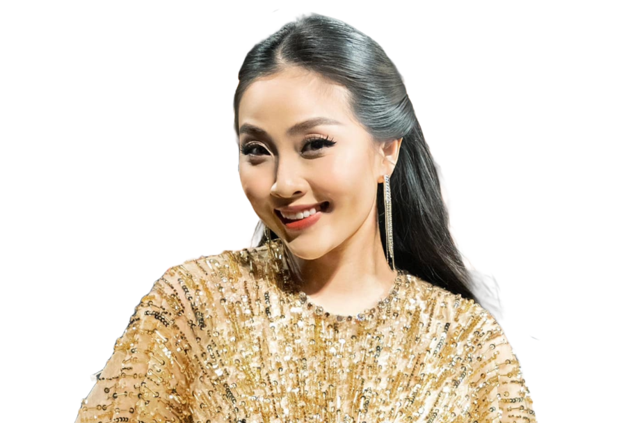 Emcee Liêu Hà Trinh